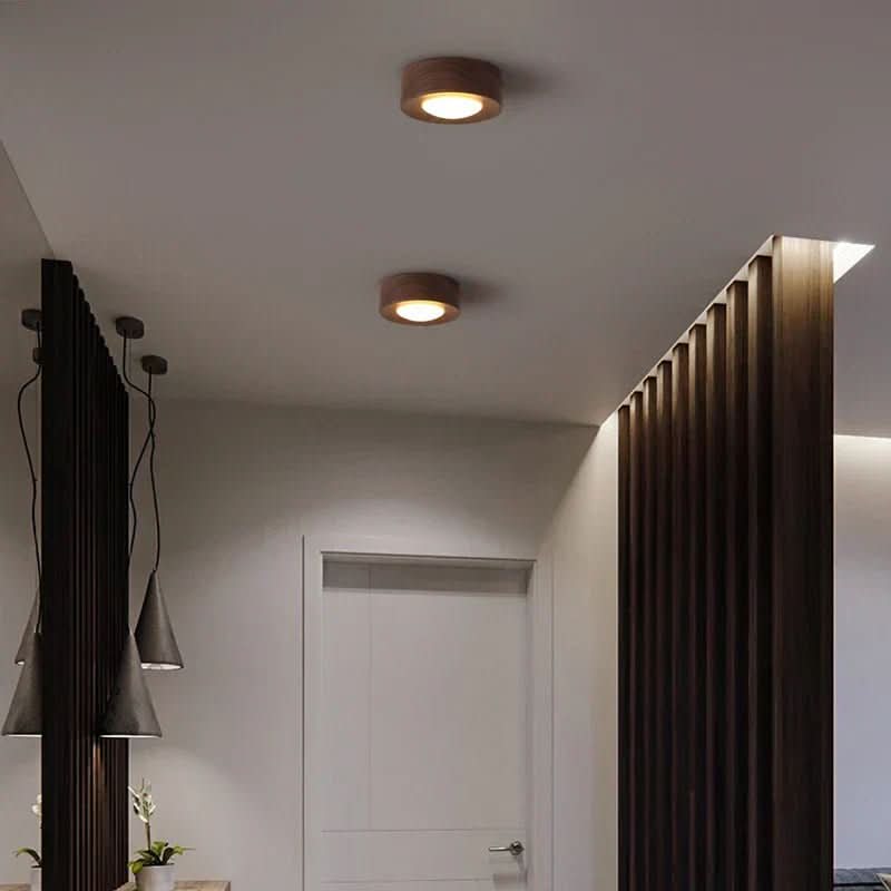 LignaShine – Luce Ambientale in Legno di Noce Naturale
