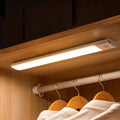 Barra luminosa LED wireless magnetica con sensore di movimento