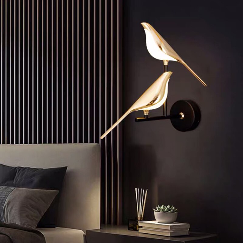 Moderna lampada da parete LED a forma di uccello