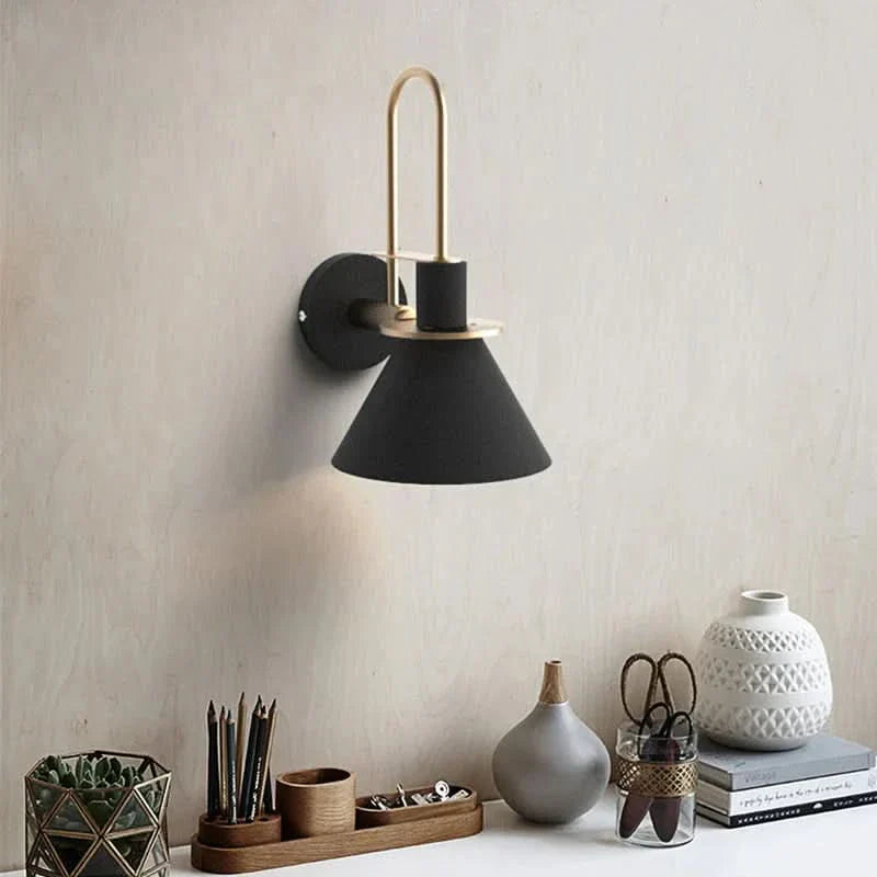 Lampada da Parete Minimalista con Design Moderno e Sleek