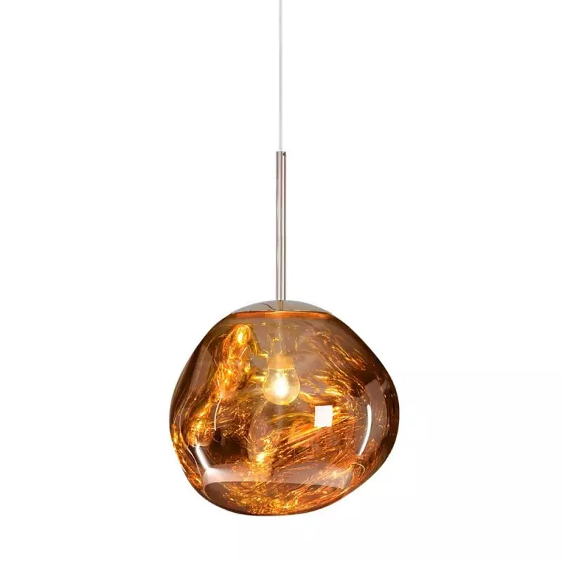 Lampadario Melt – Oggetto luminoso elegante e suggestivo