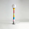 Lampada da Terra Moderna e Colorata con Paralume in Vetro