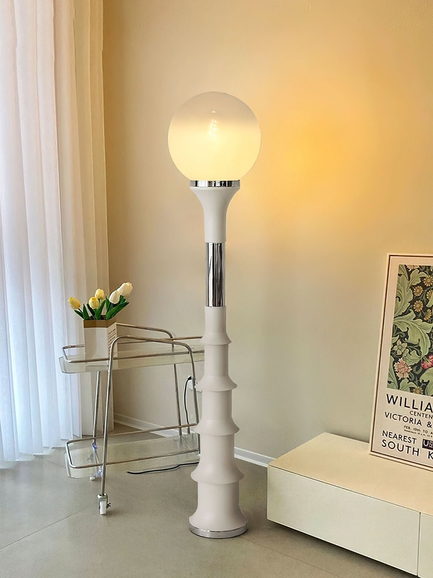 Lampada da Terra Moderna e Colorata con Paralume in Vetro