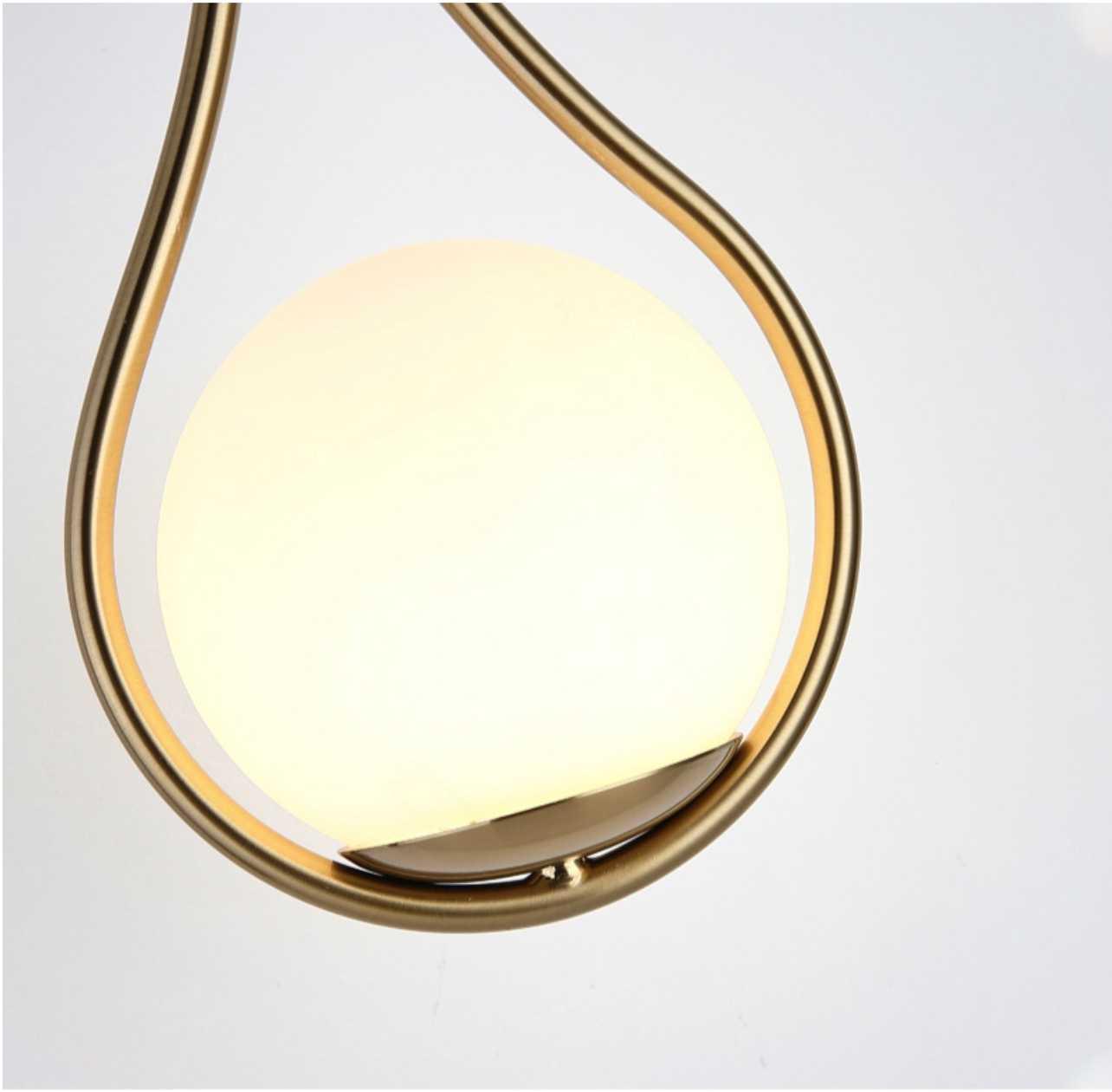 Lampada da Parete Moderna Nordica con Finitura Oro e Nero