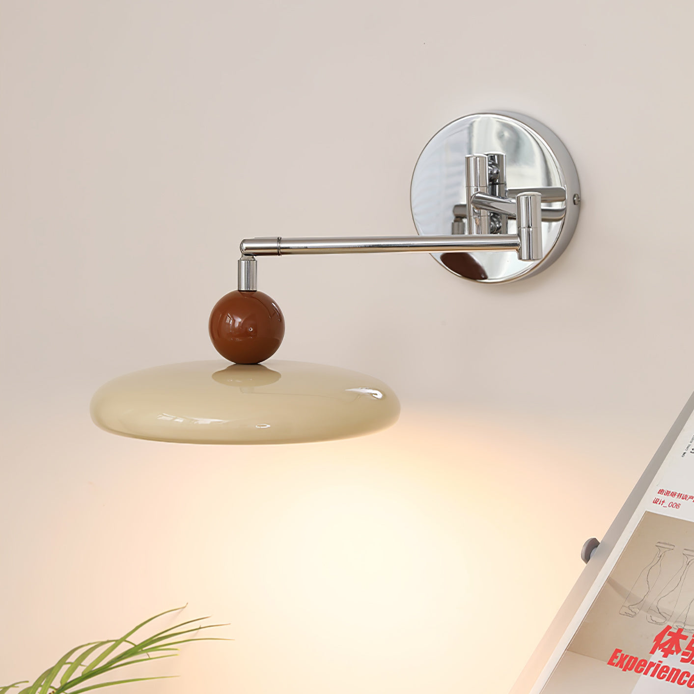 Modern Swing Arm Wall Lamp with Adjustable Design
