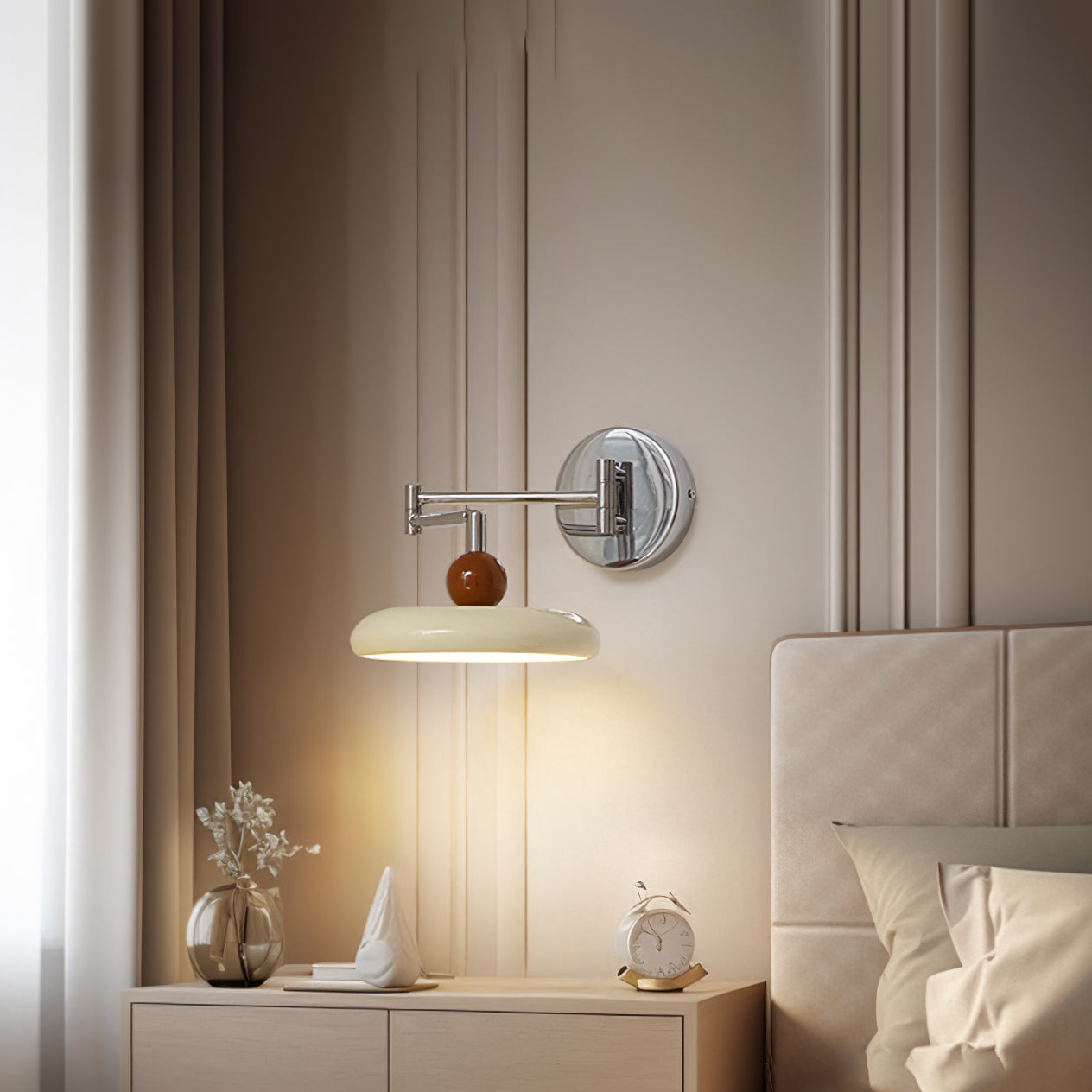 Modern Swing Arm Wall Lamp with Adjustable Design