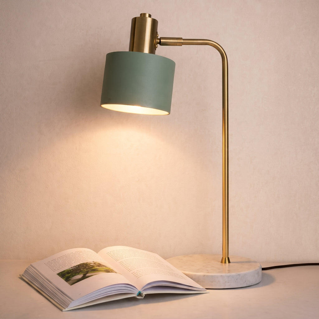 Moderna Lampada da Tavolo Dorata con Paralume Regolabile