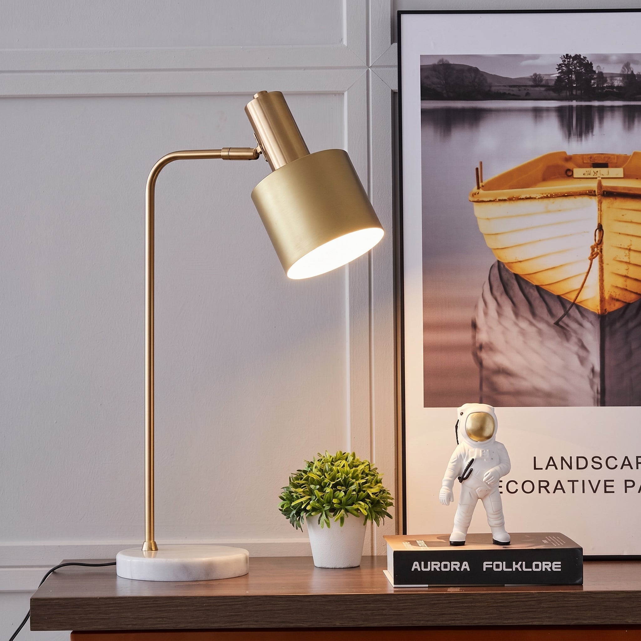 Moderna Lampada da Tavolo Dorata con Paralume Regolabile