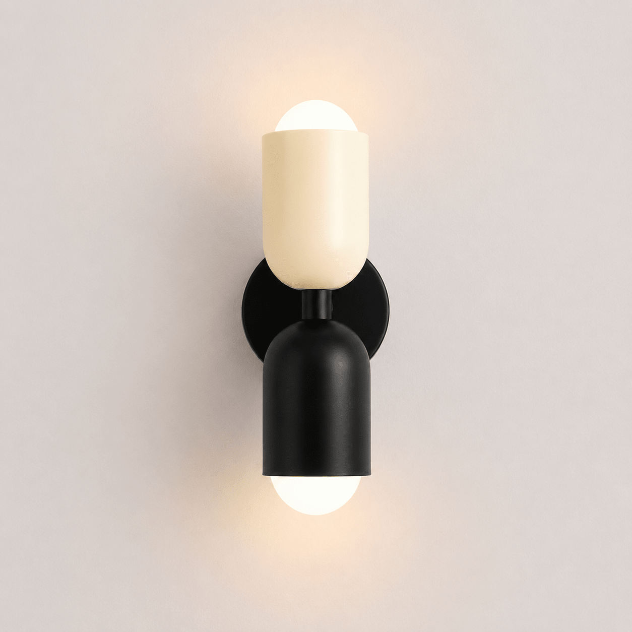 Lampada da parete moderna in design capsule