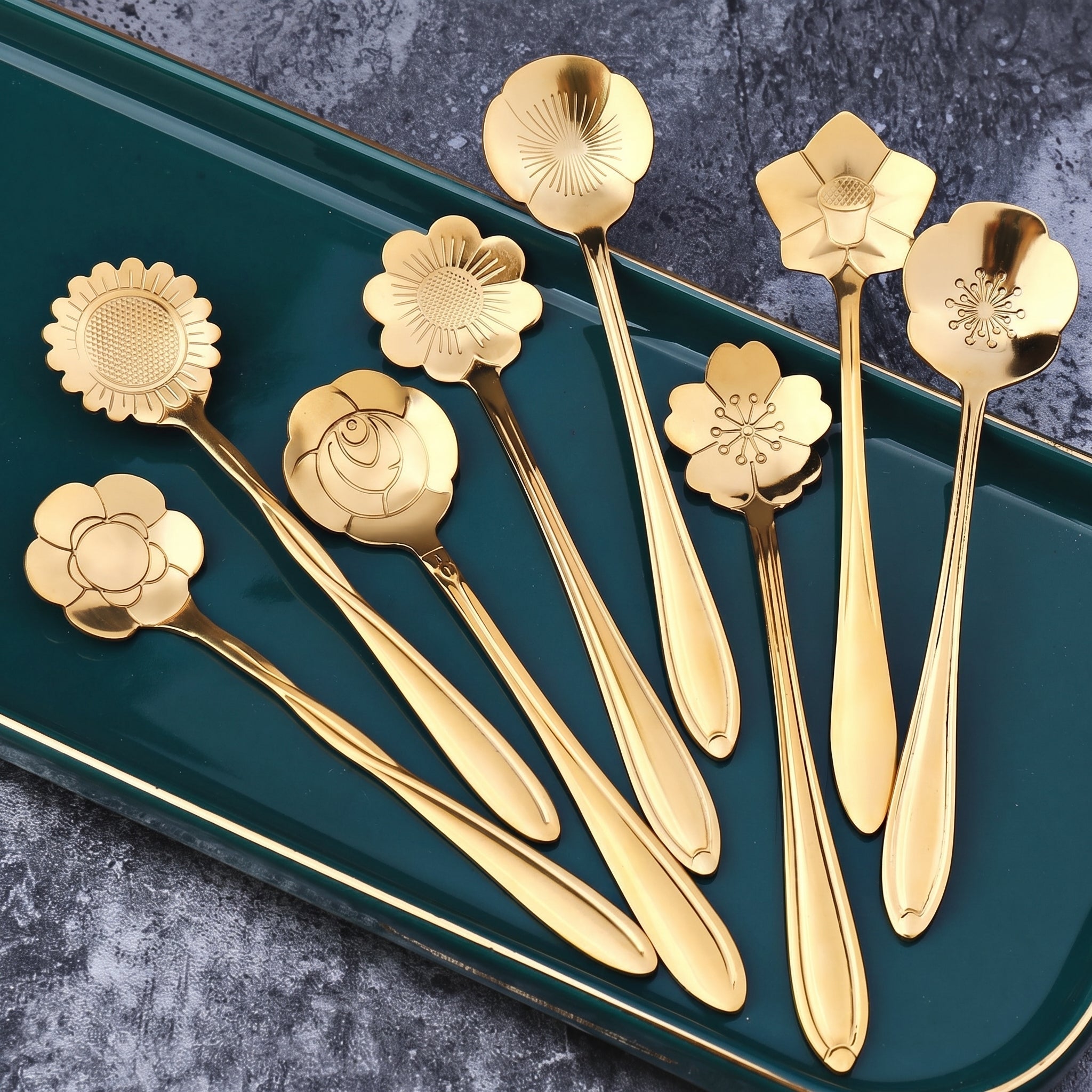 Set di cucchiaini floreali moderno da 8 pezzi