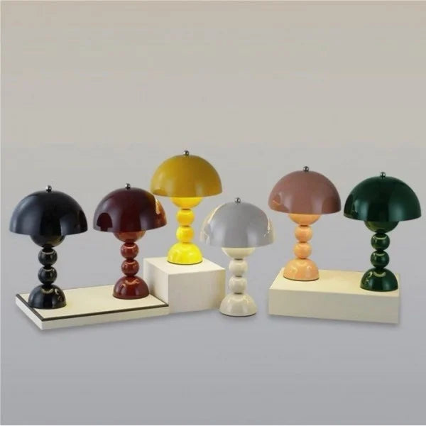 Lampada da tavolo scandinava con LED ricaricabile e colorata per soggiorno e camera da letto