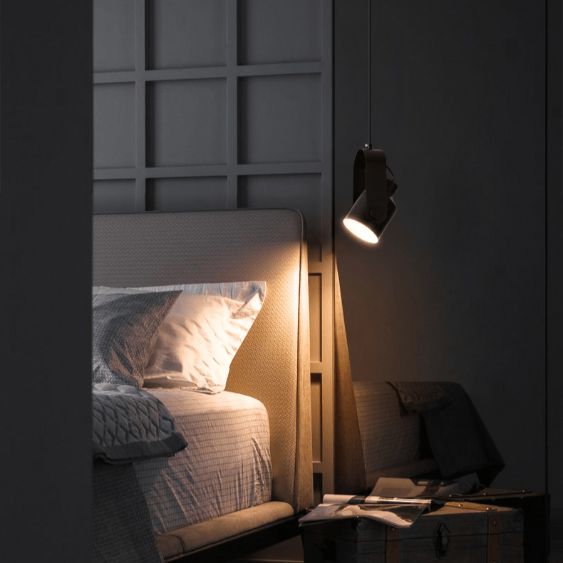 Faretto Pendente in Legno e Metallo Nordico – Luce Sospesa Minimalista