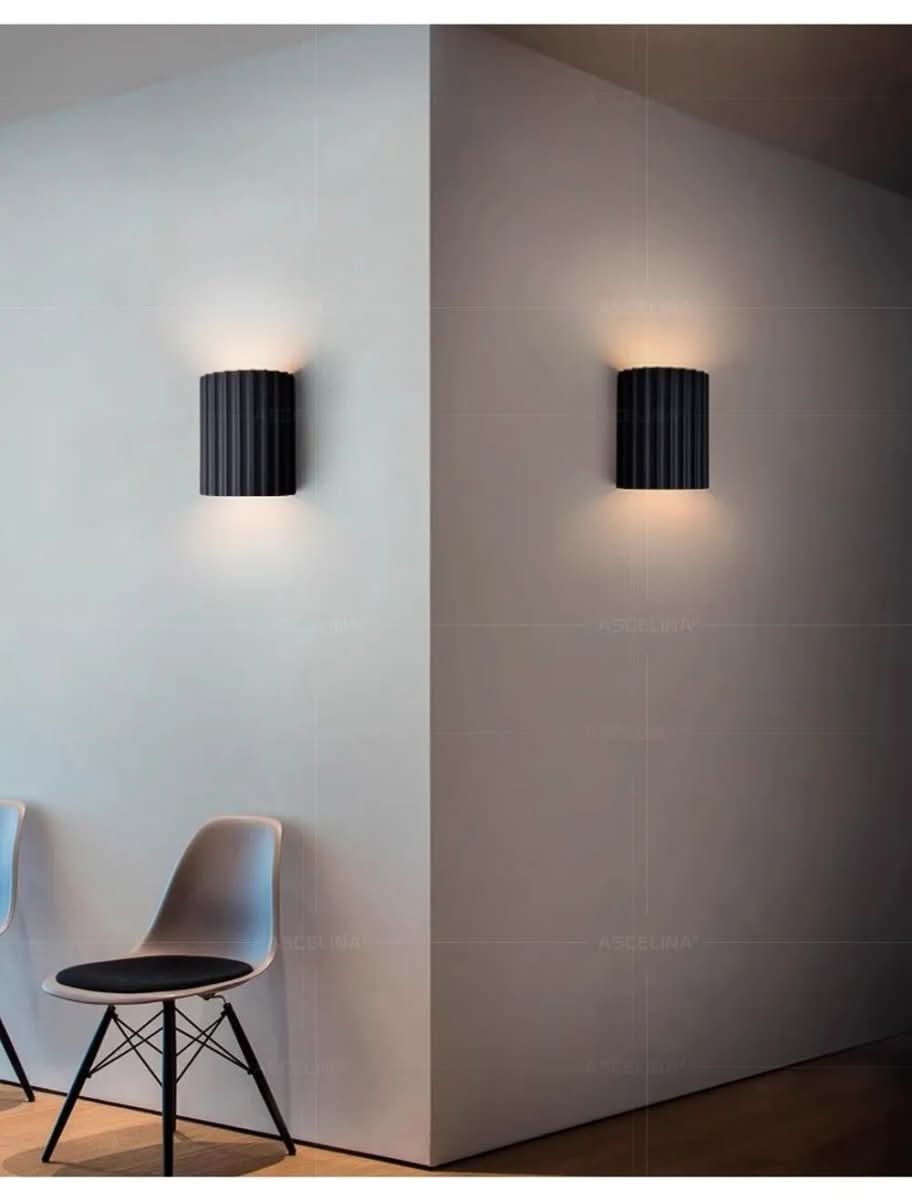 SKYLUMEN – Lampada da Parete Moderna in Resina con Luce Ambientale LED