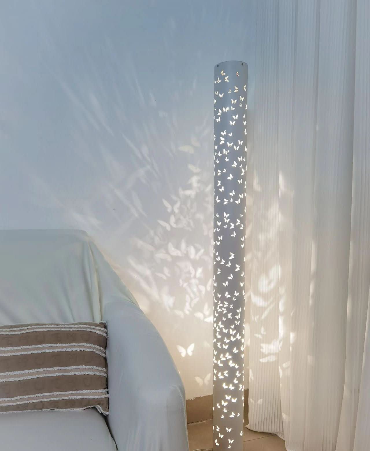 Lampada da Terra a Ombra di Farfalla per Soggiorno