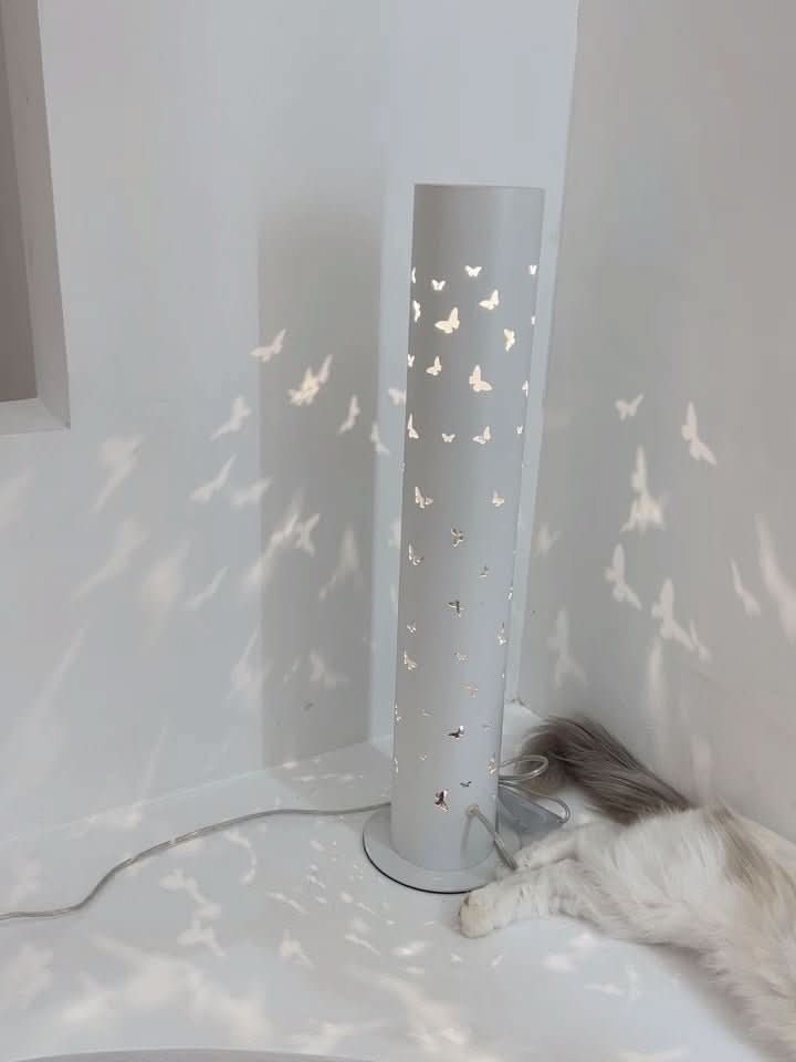 Lampada da Terra a Ombra di Farfalla per Soggiorno