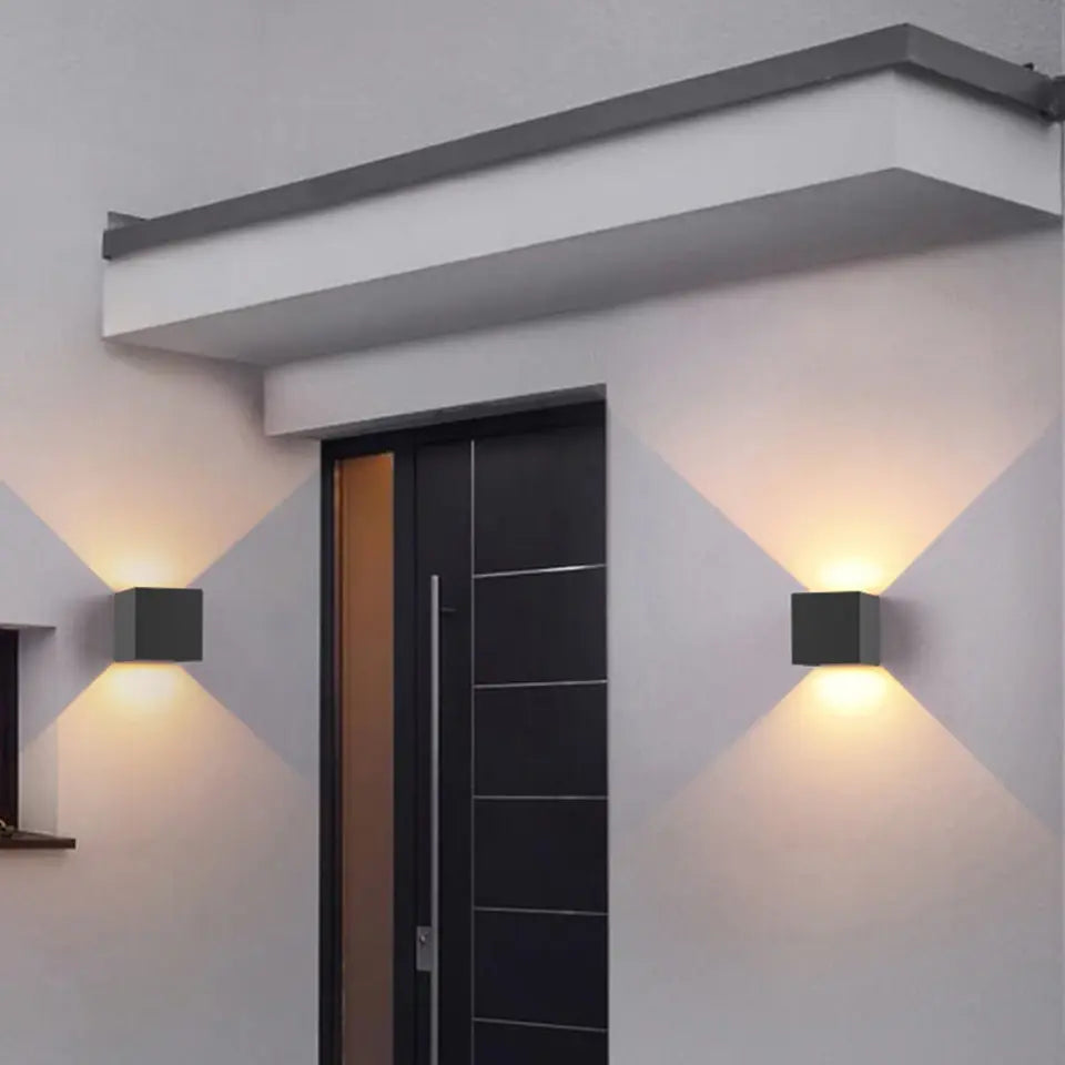 Lampada da parete ricaricabile con sensore