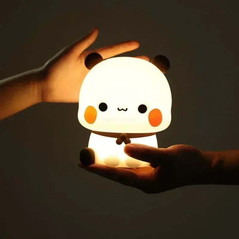 PANDABLOOM – Lampada Notturna LED Panda Decorativa con Luce Rilassante