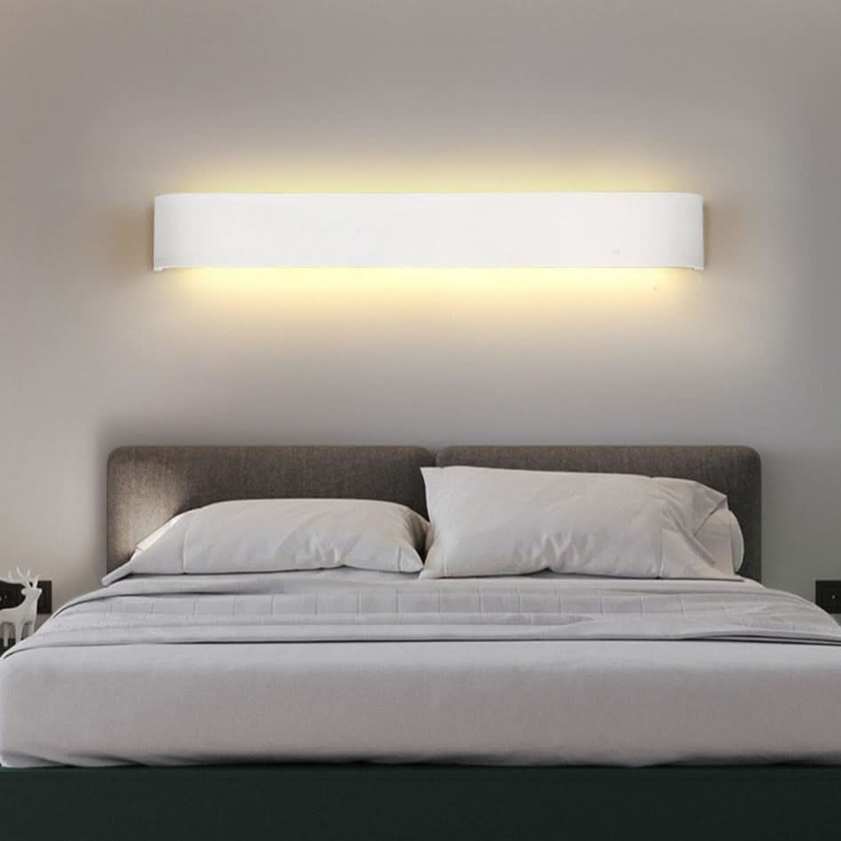 Lampada da Parete LED Contemporanea – Luce in Alluminio Nero Elegante
