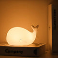 Carina lampada notturna a forma di balena con cambio colore - GlowWhale