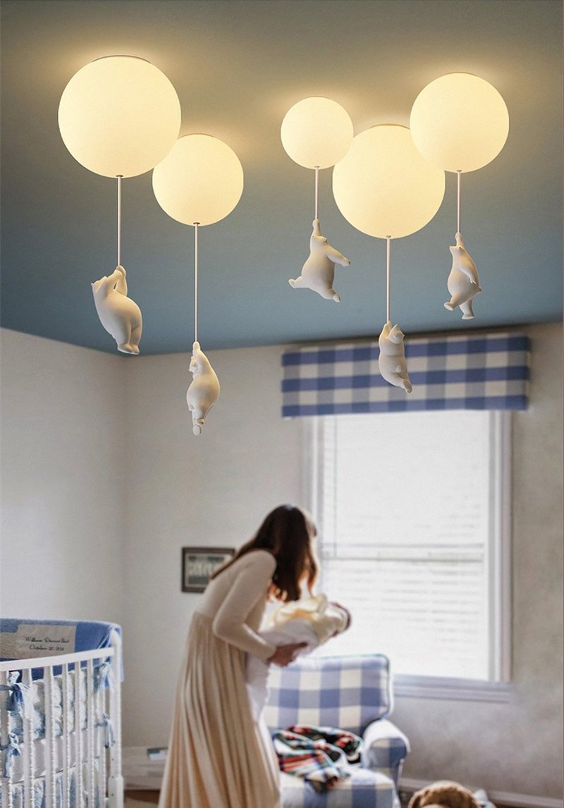 Lampada da soffitto giocosa con orsi e luci a palloncino per cameretta