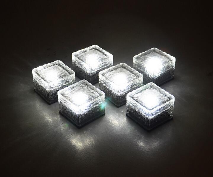Luce Cubica da Giardino Solare con Effetto Onde d'Acqua a Cambio Colore