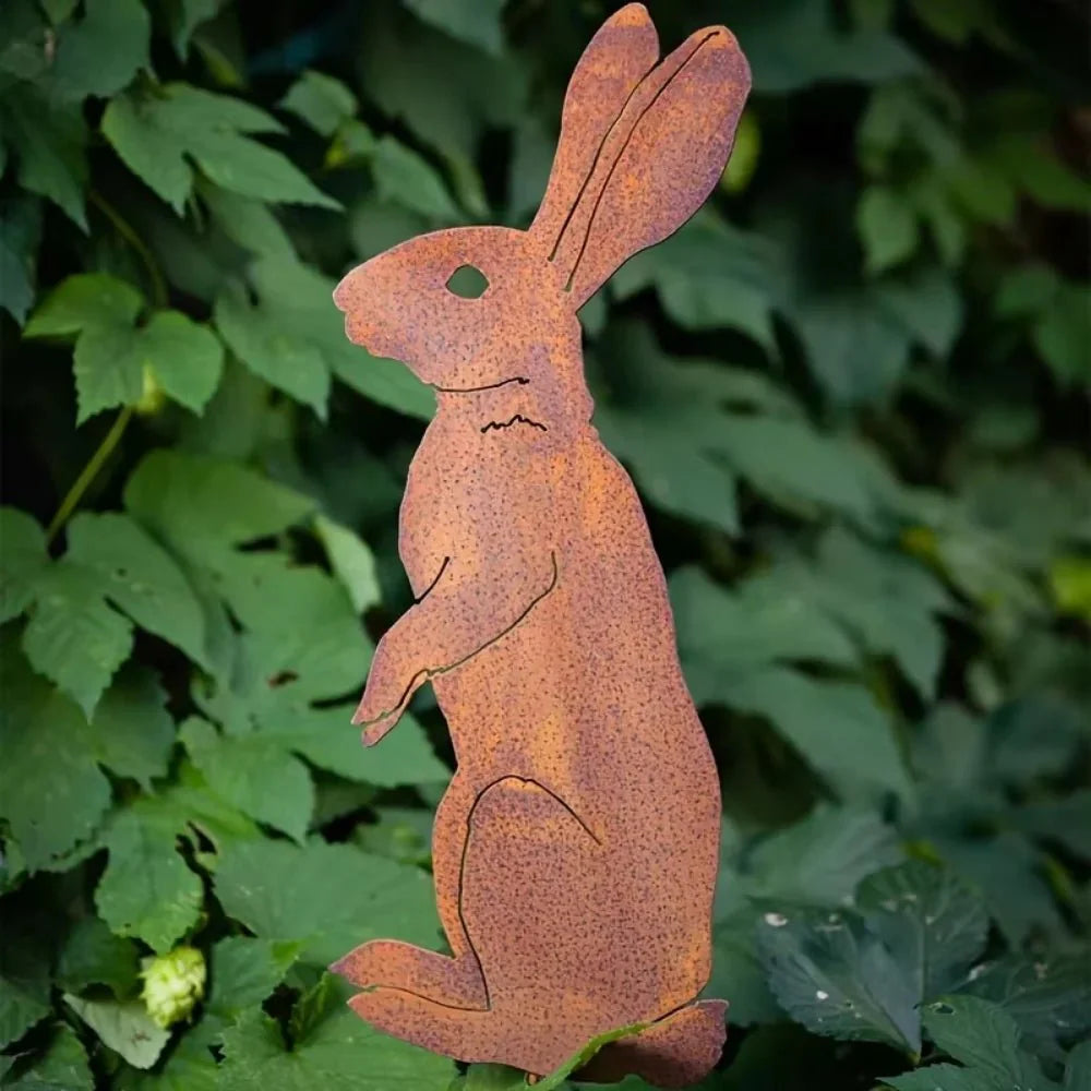 RABBITRAIL – Paletto da Giardino in Metallo Rustico a Forma di Coniglio per Decorazioni Esterne in Stile Country