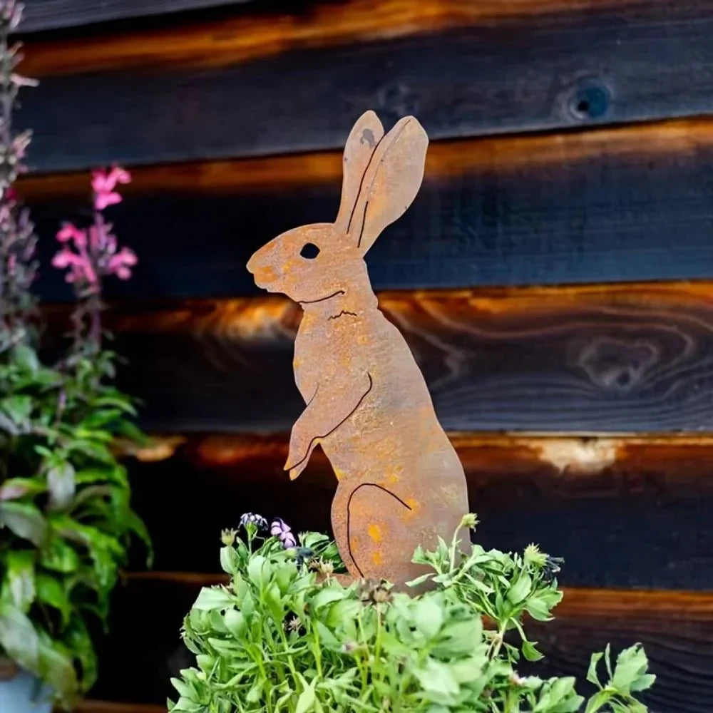 RABBITRAIL – Paletto da Giardino in Metallo Rustico a Forma di Coniglio per Decorazioni Esterne in Stile Country