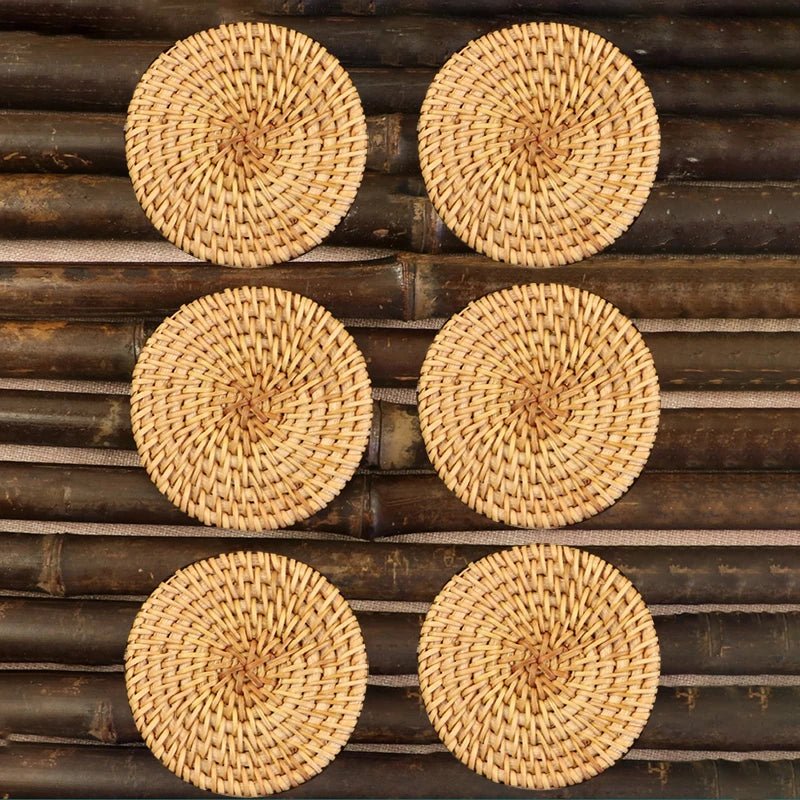 RATTANRA – Sottobicchieri in Rattan Termoisolanti per la Protezione del Tavolo