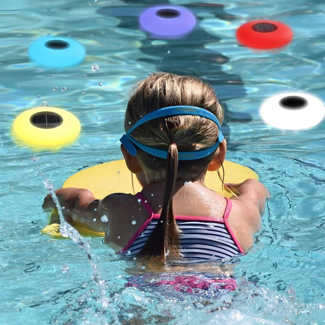 Luméa – LED Solare RGB Galleggiante per Piscina
