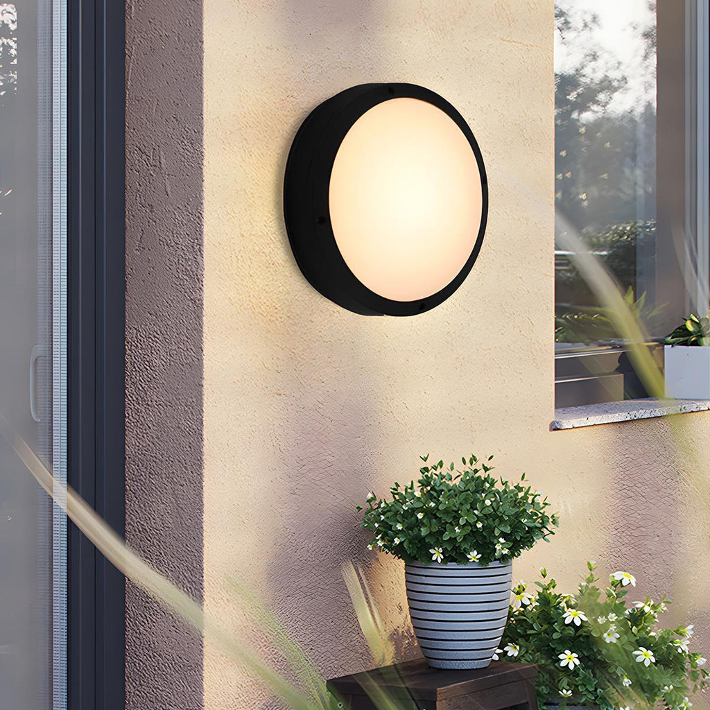 Lampada da parete rotonda per esterni con design a griglia segmentata