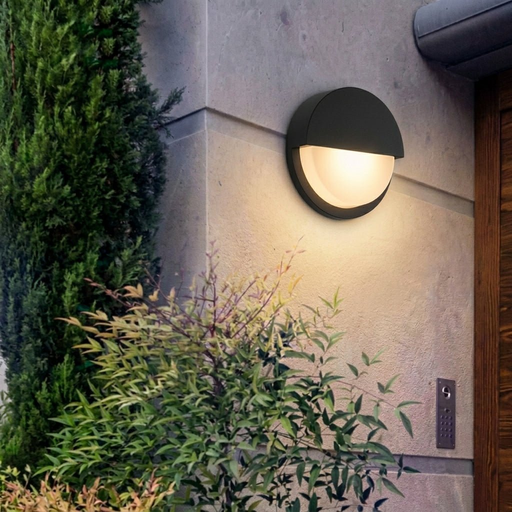 Lampada da parete rotonda per esterni con design a griglia segmentata