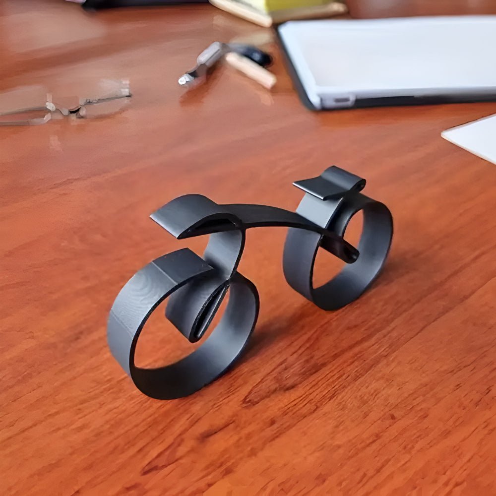 Valorelle | Scultura Ciclista in Metallo Grafico di Colore Nero Opaco per Decorazione di Scrivania, Mensola e Soggiorno