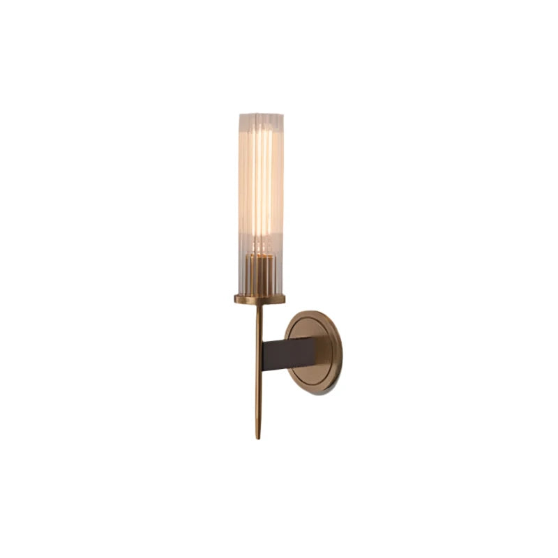 Lampada da Parete Elegante con Vetro Pieghettato e Finitura in Ottone
