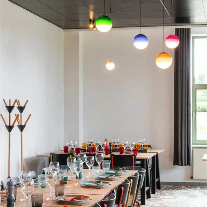 Lampada a sospensione in vetro con gradiente di colore Illuminazione moderna