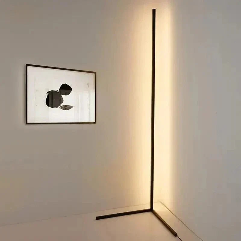 Lampada Angolare RGB Elegante con Telecomando - Illuminazione Moderna