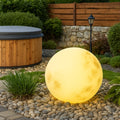 Lampada da giardino a forma di luna per spazi esterni suggestivi