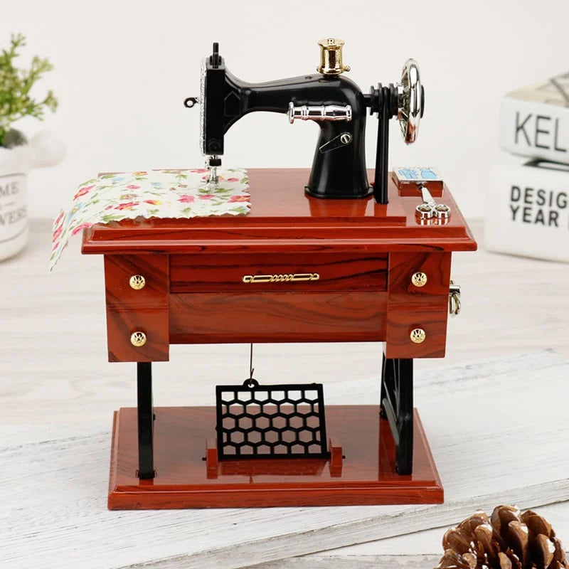SewTune™ – Giocattolo musicale vintage a forma di macchina da cucire con melodia | 50% DI SCONTO