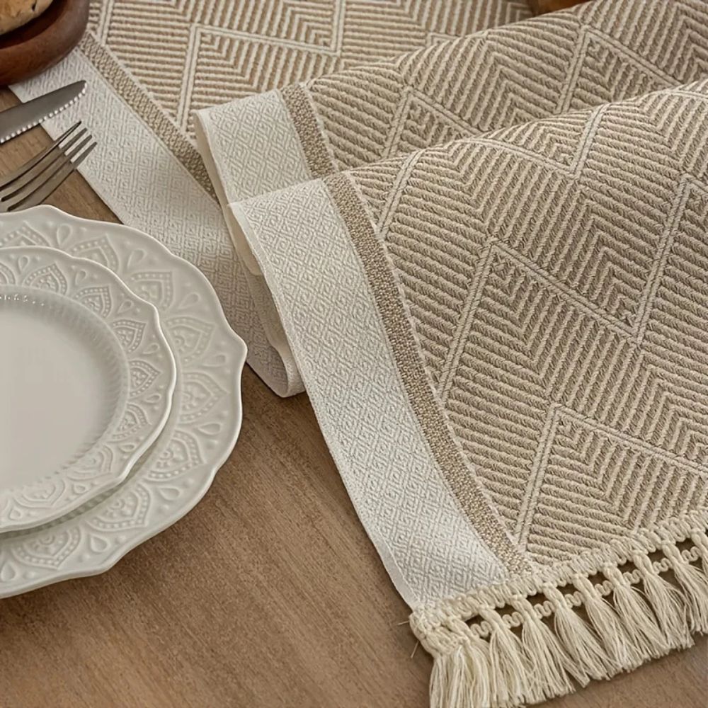 TEXTELLE – Elegante Runner da Tavola in Arenaria Intrecciata con Design a Zigzag