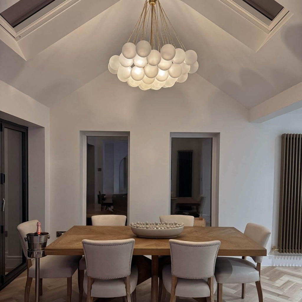 Viresta | Lampadario Contemporaneo a Globo a Bolle con Sfere in Vetro Satinato