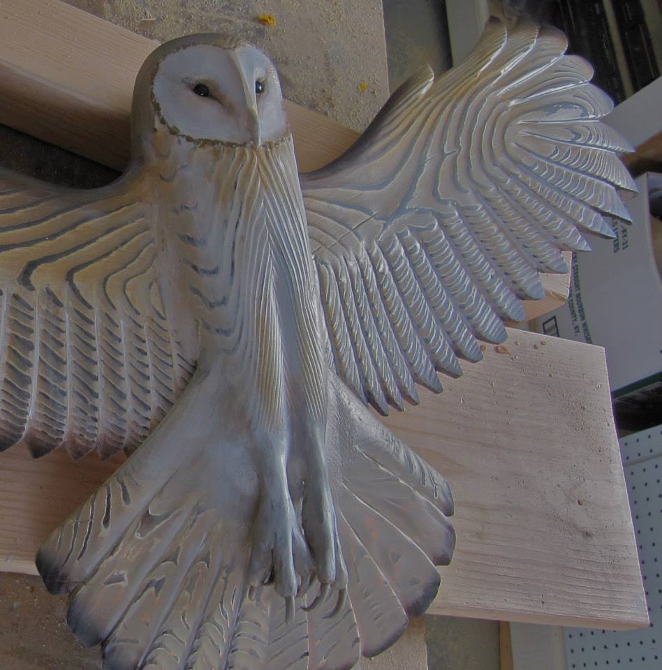 TIMBERSPIRIT – Arte Murale di Gufo Comune Artistico Intagliato da Legno Massello