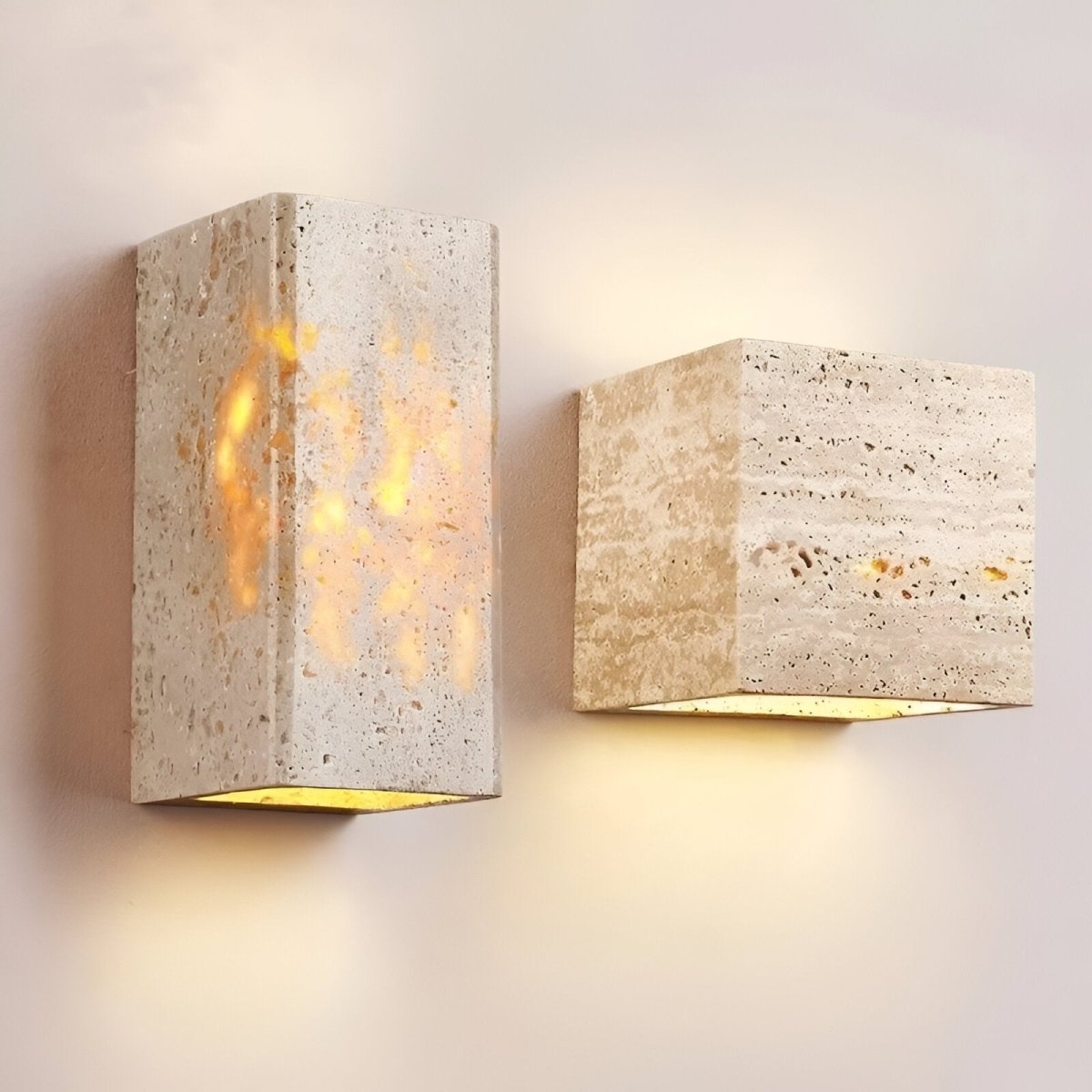 Lampada da parete in travertino per un'atmosfera calda ed elegante