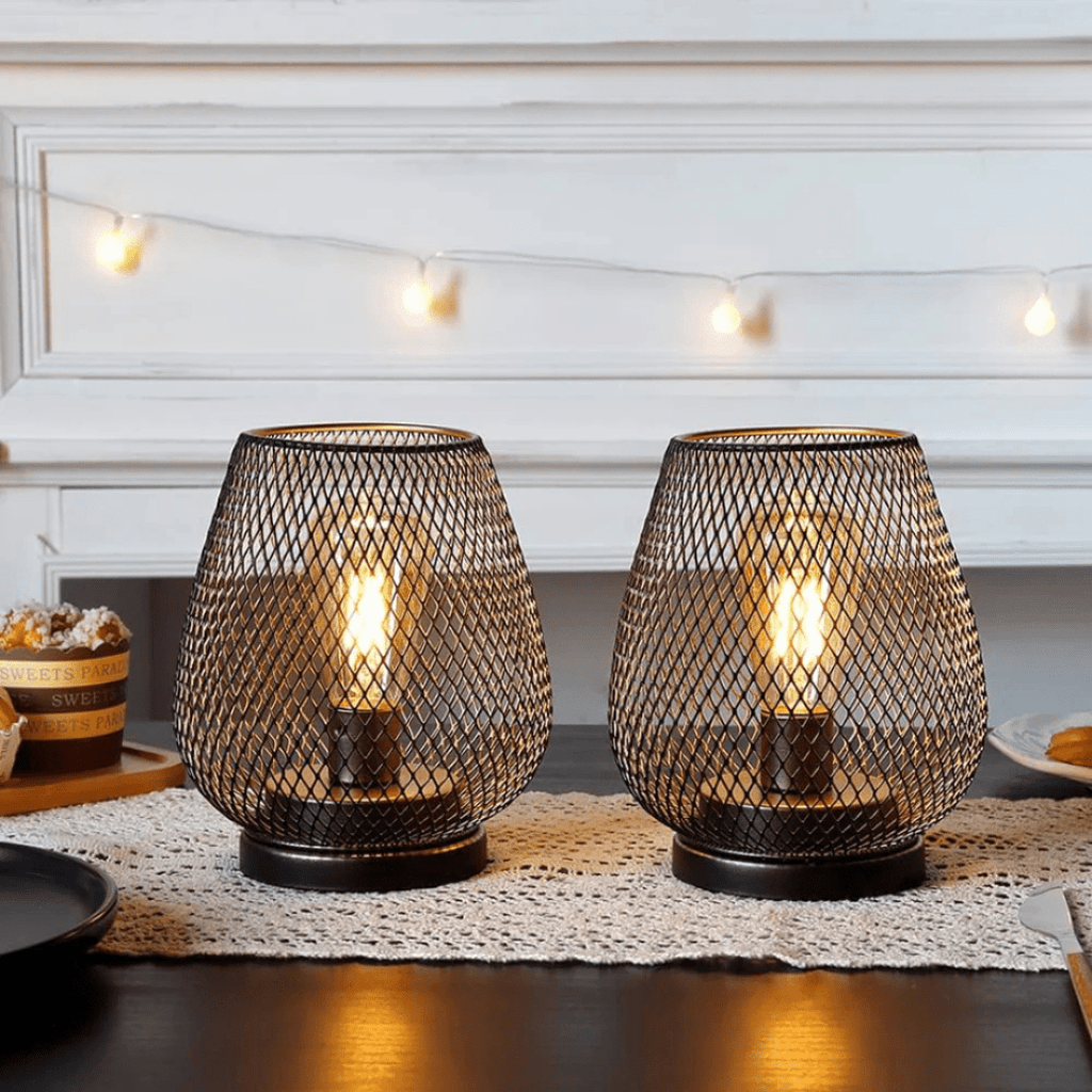 Lampada da tavolo wireless a forma di goccia con design in rete metallica