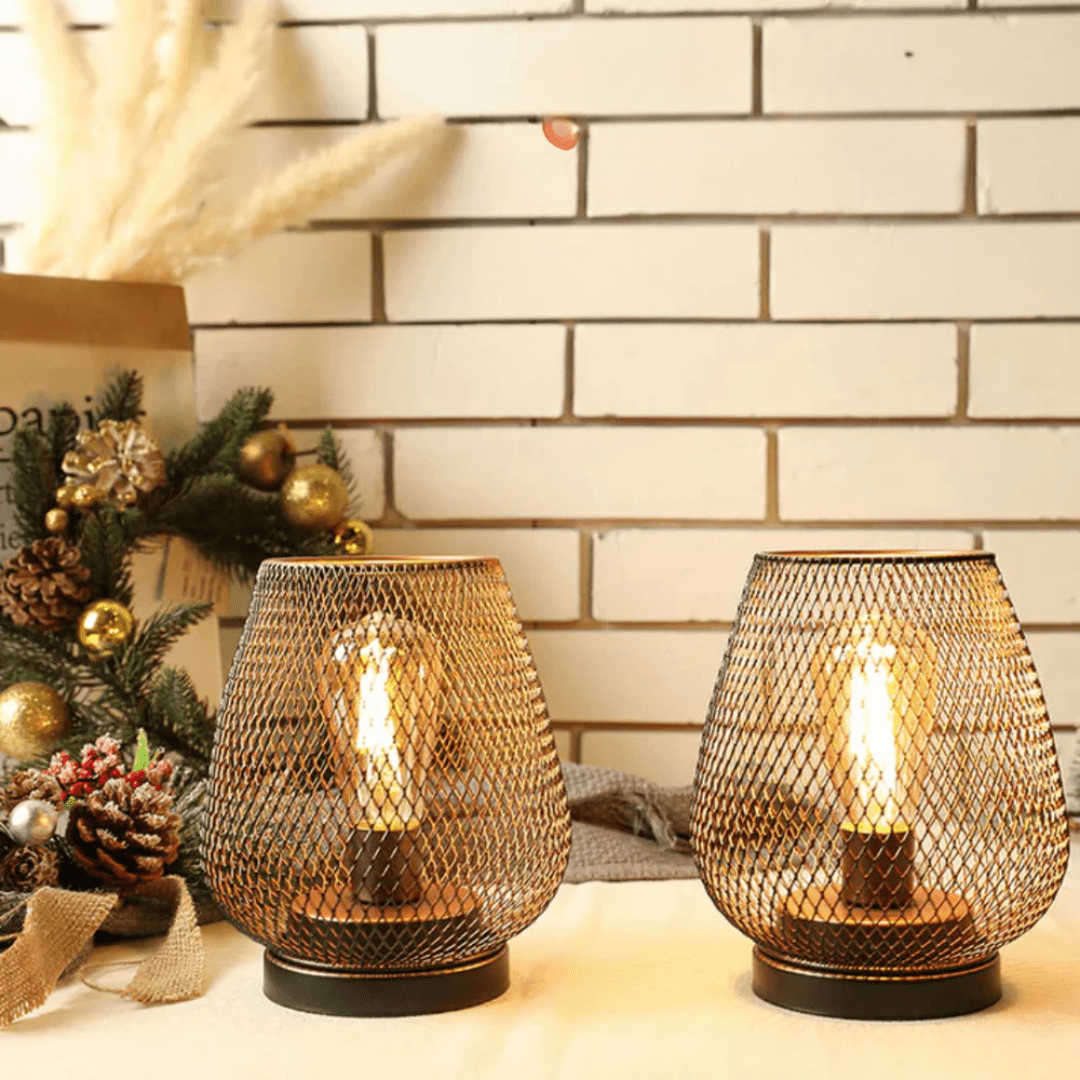 Lampada da tavolo wireless a forma di goccia con design in rete metallica