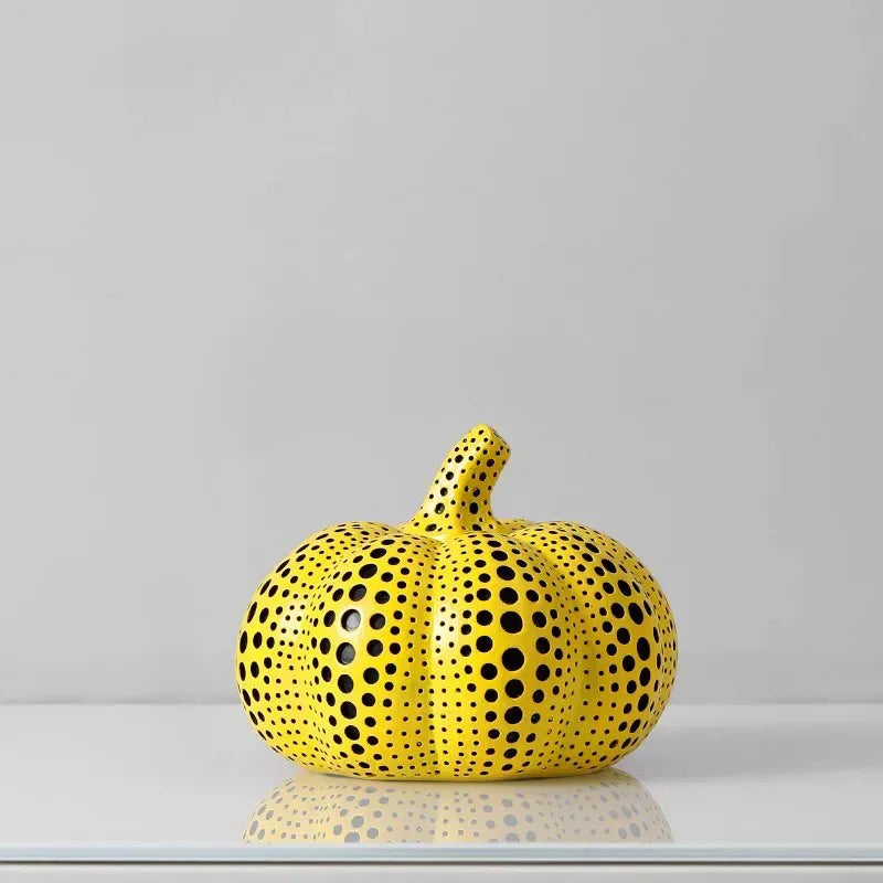 Collezione di Ornamenti ispirata a Kusama