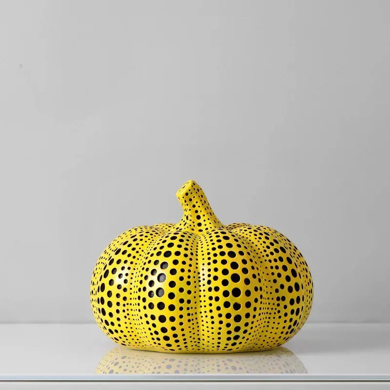Collezione di Ornamenti ispirata a Kusama