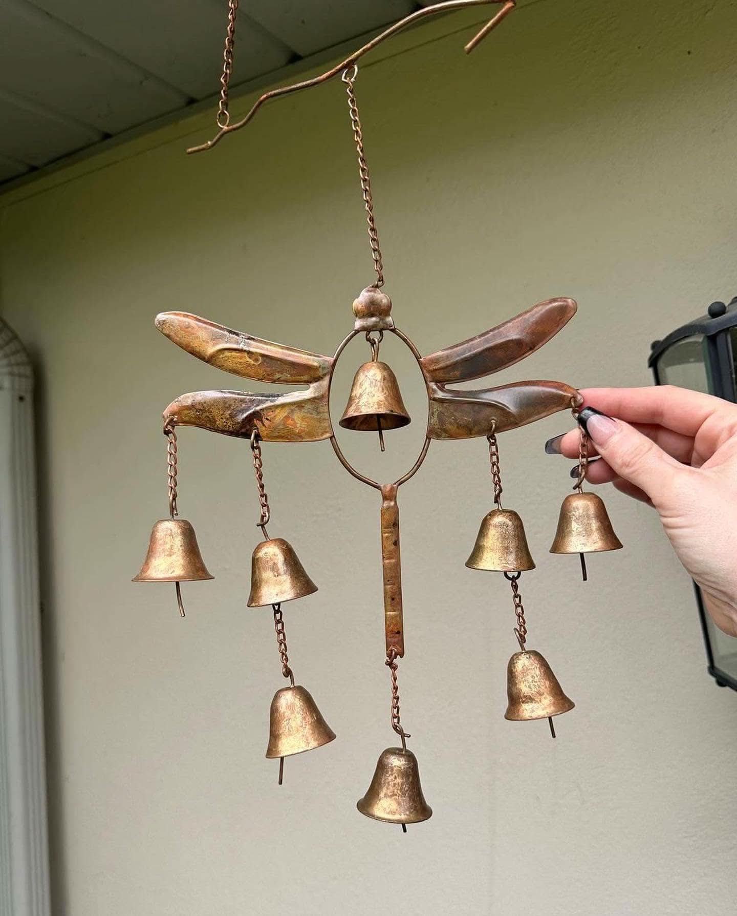 Campanella a vento a forma di libellula con campane Decorazione fatta a mano