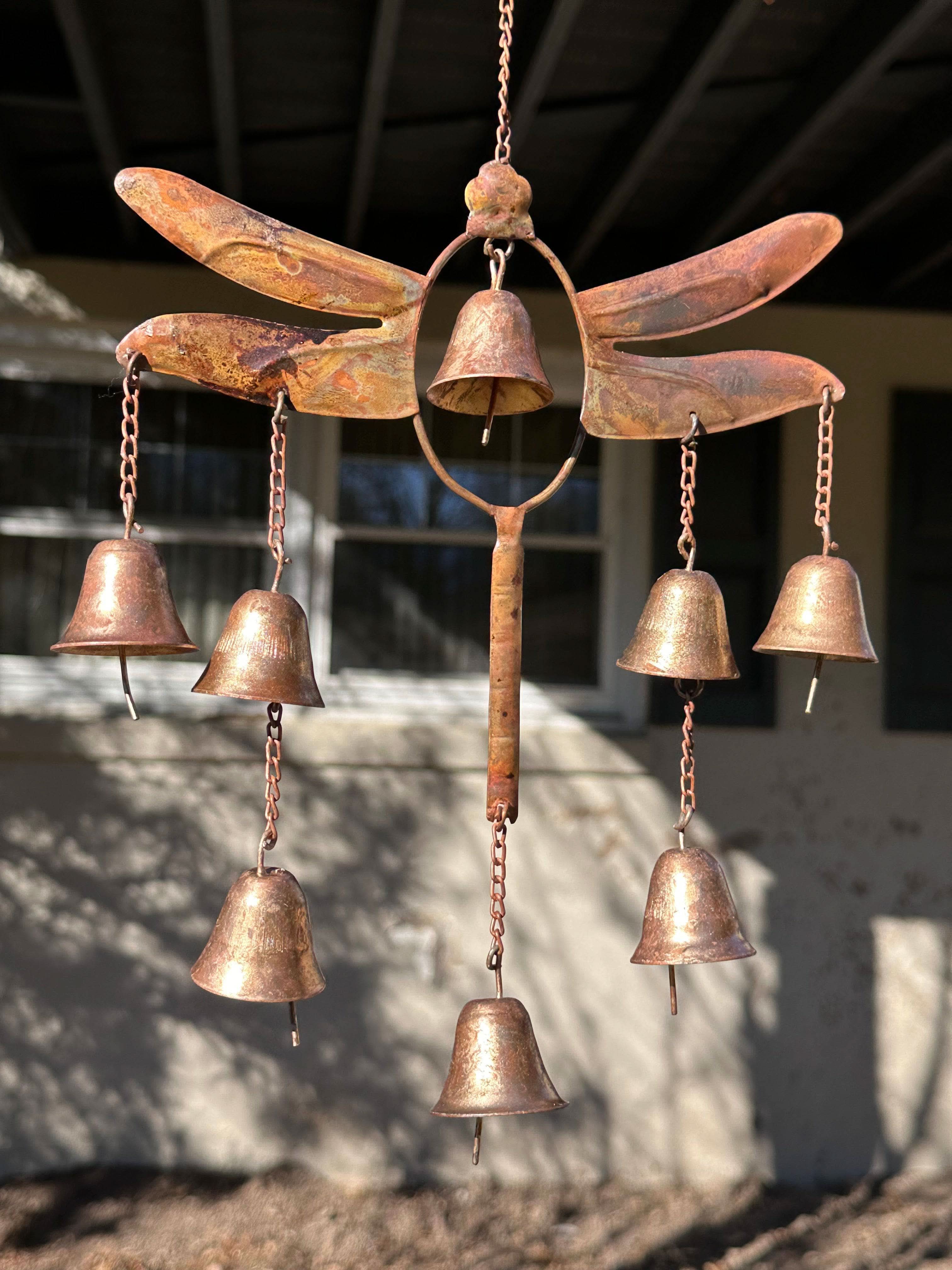 Campanella a vento a forma di libellula con campane Decorazione fatta a mano