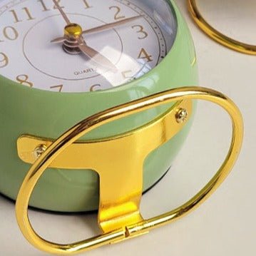 Orologio analogico vintage rotondo
