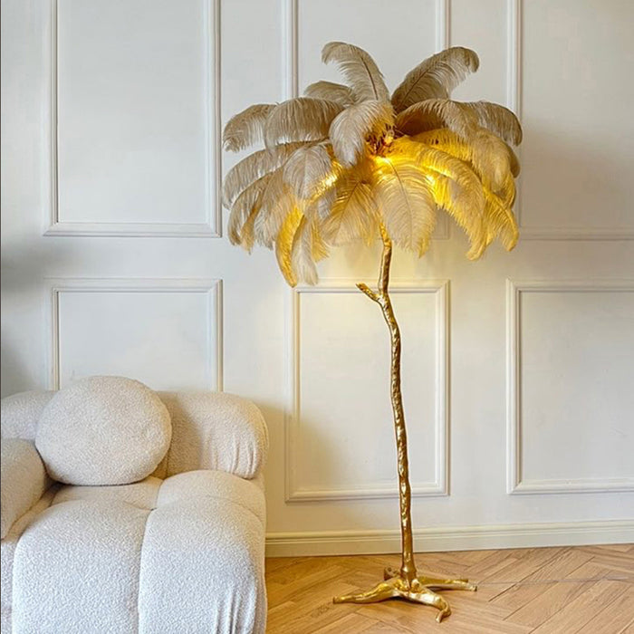 Lampada alta con piume, che porta lusso in ogni ambiente!