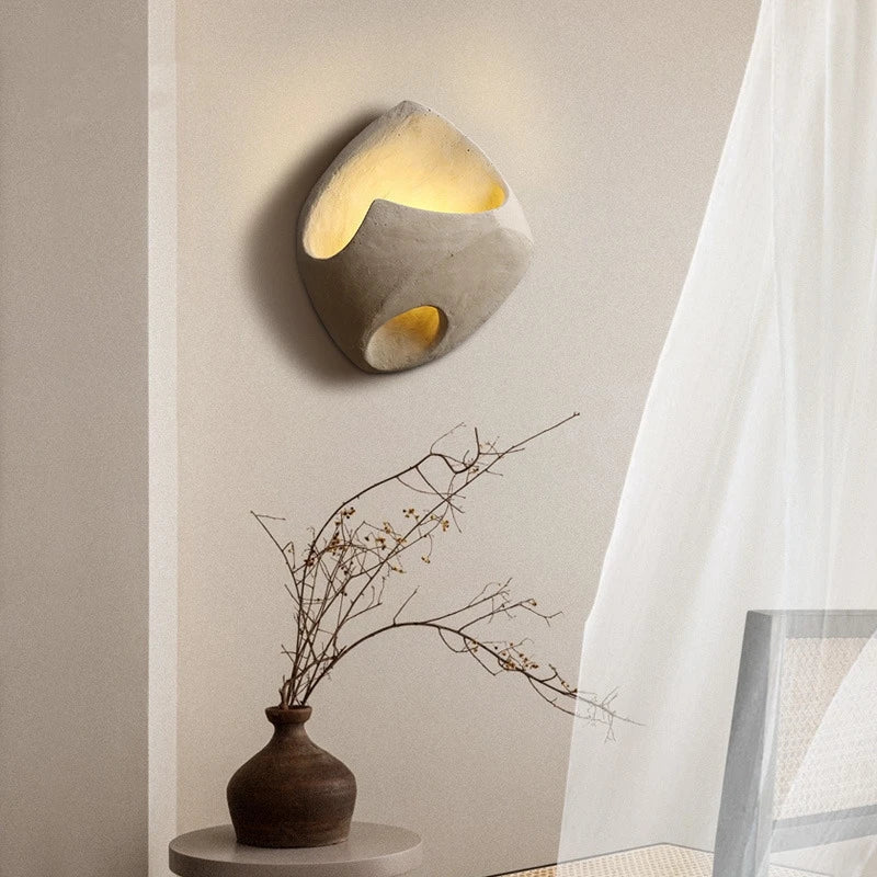 Lampada da Parete Minimalista con Estetica Wabi-Sabi